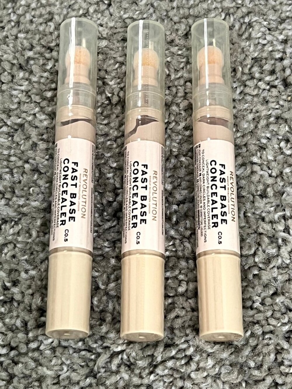Revolution Fast Base Concealer C 0.5 3 Pack